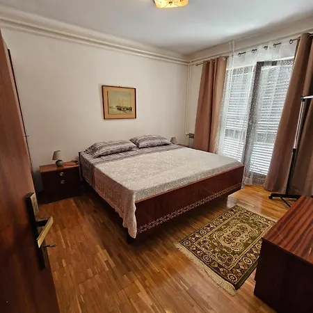 Apartment Nivea Kastelir Exterior photo